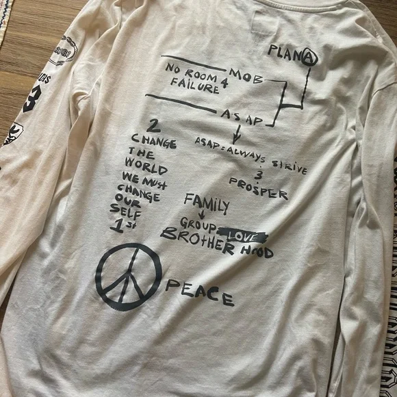 Adidas Graphic Tee - Picture 2 of 2